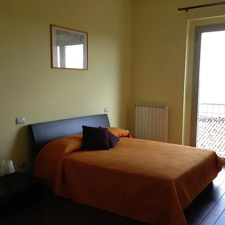 Monferrato 公寓 *
